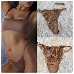 NWT Skims Satin Stretch T-String Thong in Desert Clay Women’s XS, 2X